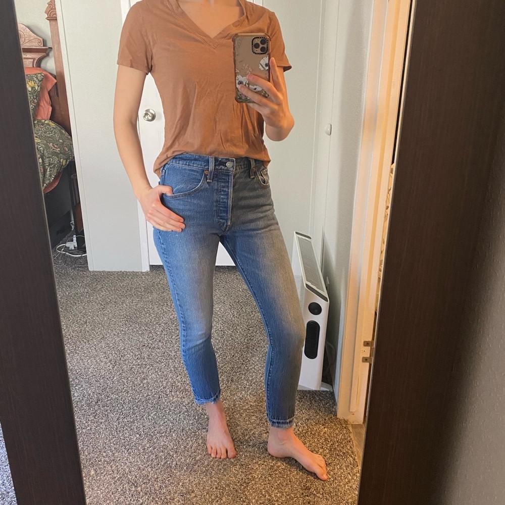 Levi 501s Skinny Size 25 light wash